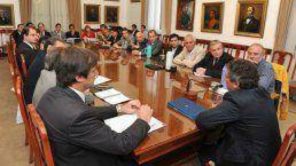 Urribarri convoc� ayer a legisladores de ambas c�maras