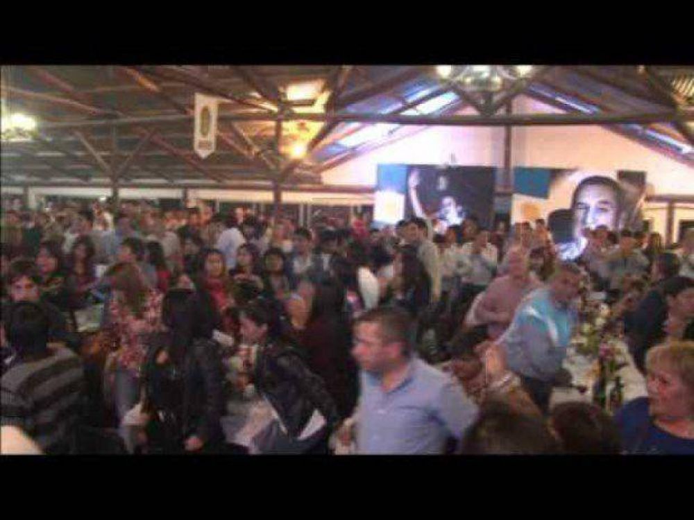 Acompa�amiento de los militantes al gobernador