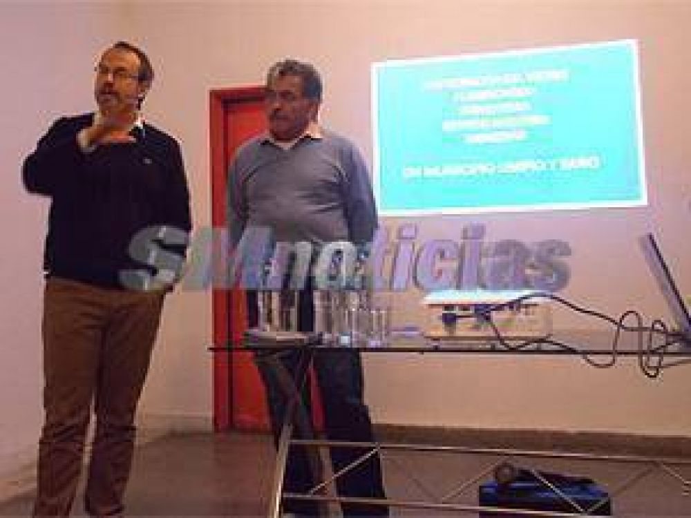 Diego Valenzuela encabez� una charla sobre higiene urbana y medioambiente