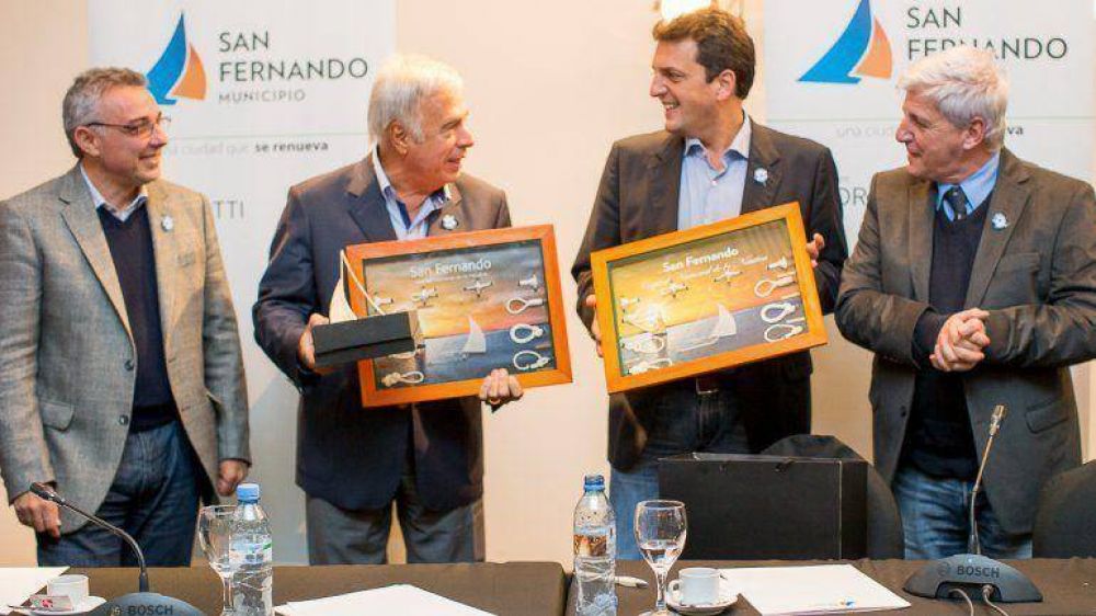 Massa y De la Sota se mostraron juntos y llamaron a construir 