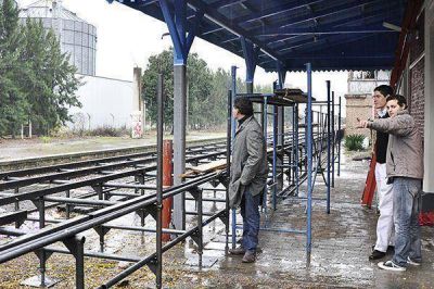 Concejales recorrieron las obras del ferrocarril en Open Door