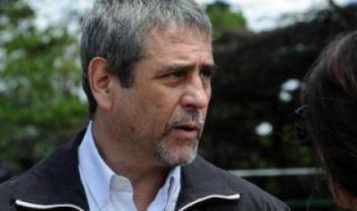 Ferraresi carg� contra Carballo por su pase al massimo: 