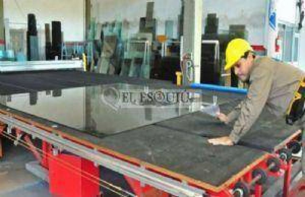 Piden la construcci�n de una f�brica de vidrio