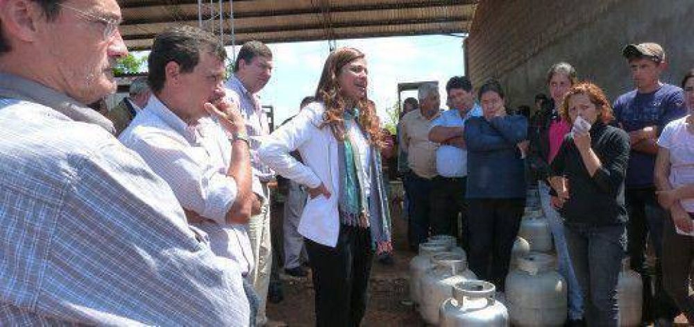 Peligro latente: la recarga ilegal de garrafas brasile�as contin�a en la frontera