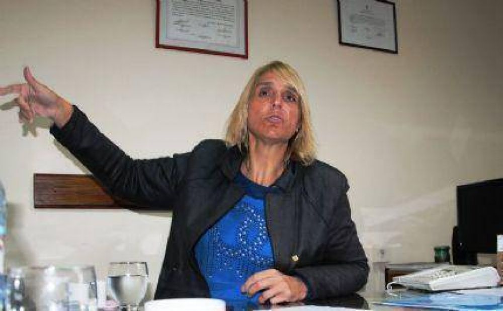 Esc�ndalo en el Concejo Deliberante entre dirigentes radicales y camioneros