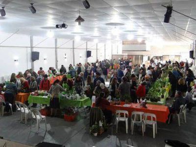 Una nueva y exitosa edici�n de la Feria/Muestra �Produciendo verduras y algo m�s�