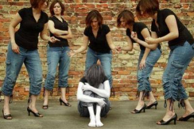 Bullying: agredieron a una alumna de la Escuela 31; �le dijeron que le iban a pegar un tiro en las piernas�