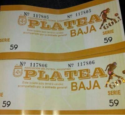 Los hinchas de Col�n agotaron las 10 mil entradas
