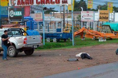 Choque en la Ruta 11: Una mujer sali� expulsada de su motocicleta y s�lo tuvo heridas leves