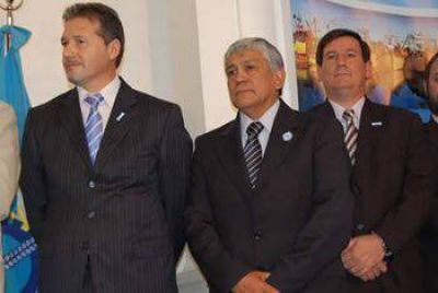 Das Buzzi: y un d�a volvi� Taito y Curril�n