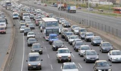 La UTA amenaz� con parar el transporte p�blico en el corredor Buenos Aires-La Plata