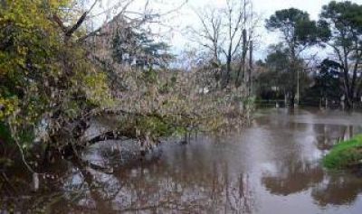 Inundaci�n en Luj�n: Vecinos culpan al Municipio