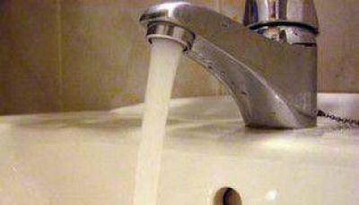 Una Ley obliga cuidar el agua y la luz en ba�os p�blicos
