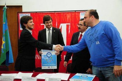 Ghi y Costa firmaron convenio con almaceneros y comercios minoristas
