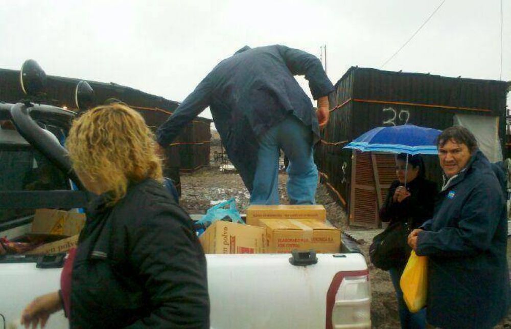 Pese a la lluvia, especialistas m�dicos continuaron con las visitas domiciliarias