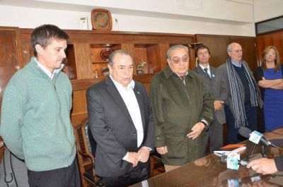 Demanda por el Atuel: La Pampa afirma que el da�o es superior a los $100 millones por a�o
