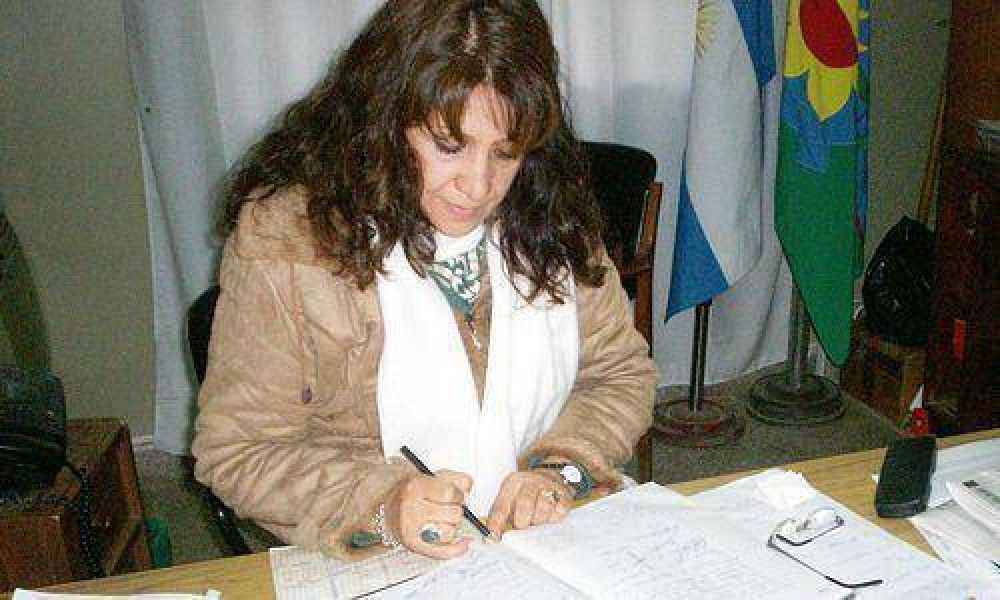 El papel�n de la presidenta del Consejo Escolar