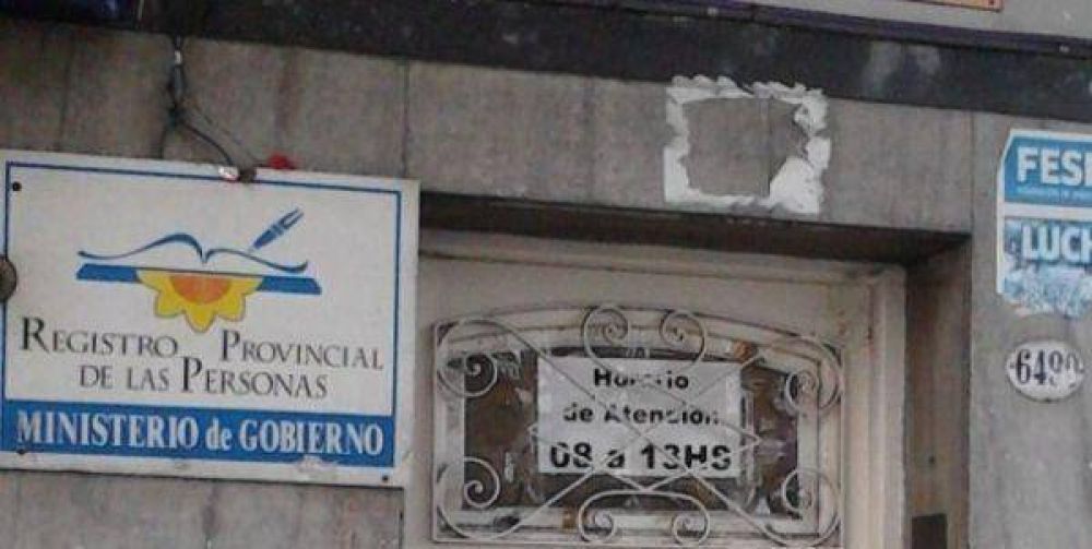 Una joven ser�a inocente pero est� presa por sus compa�eros