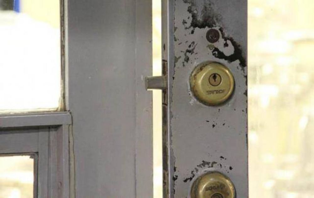 Roban casi 50 mil pesos en una casa de fin de semana de El Zanj�n