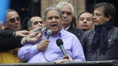 Bancarios movilizados en Tucum�n anunciaron un paro nacional