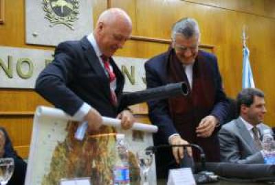Por obra del t�nel buscan involucrar m�s provincias