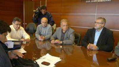  Fondos de descentralizaci�n hospitalaria: El 10 de junio vuelven a reunirse para formar la comisi�n