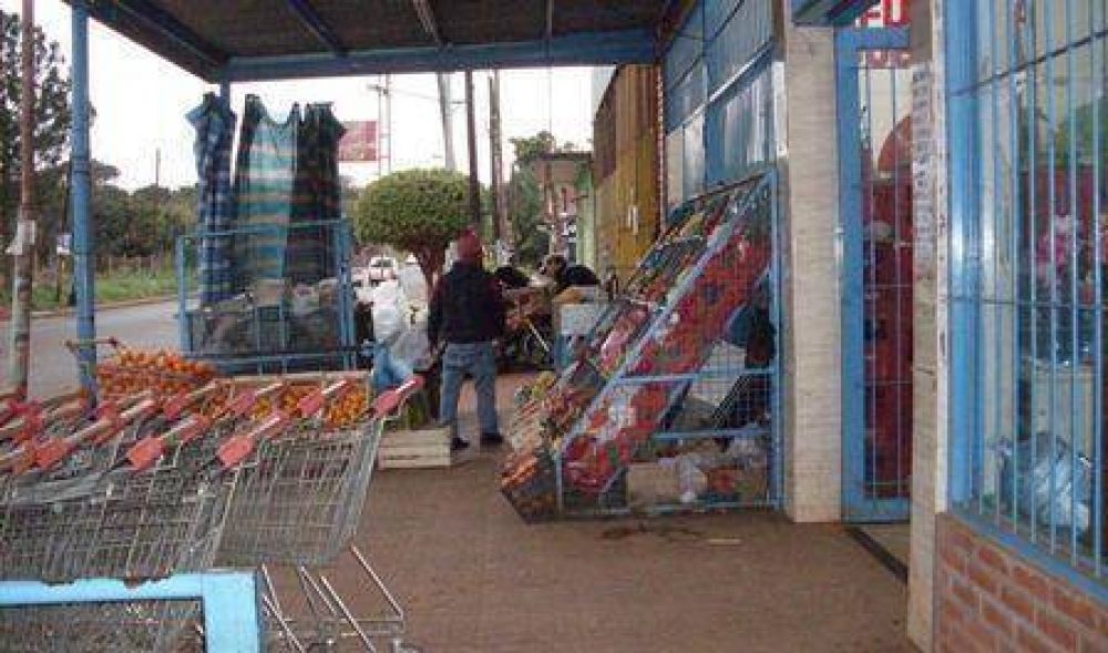 Contin�an los operativos de despeje de las veredas