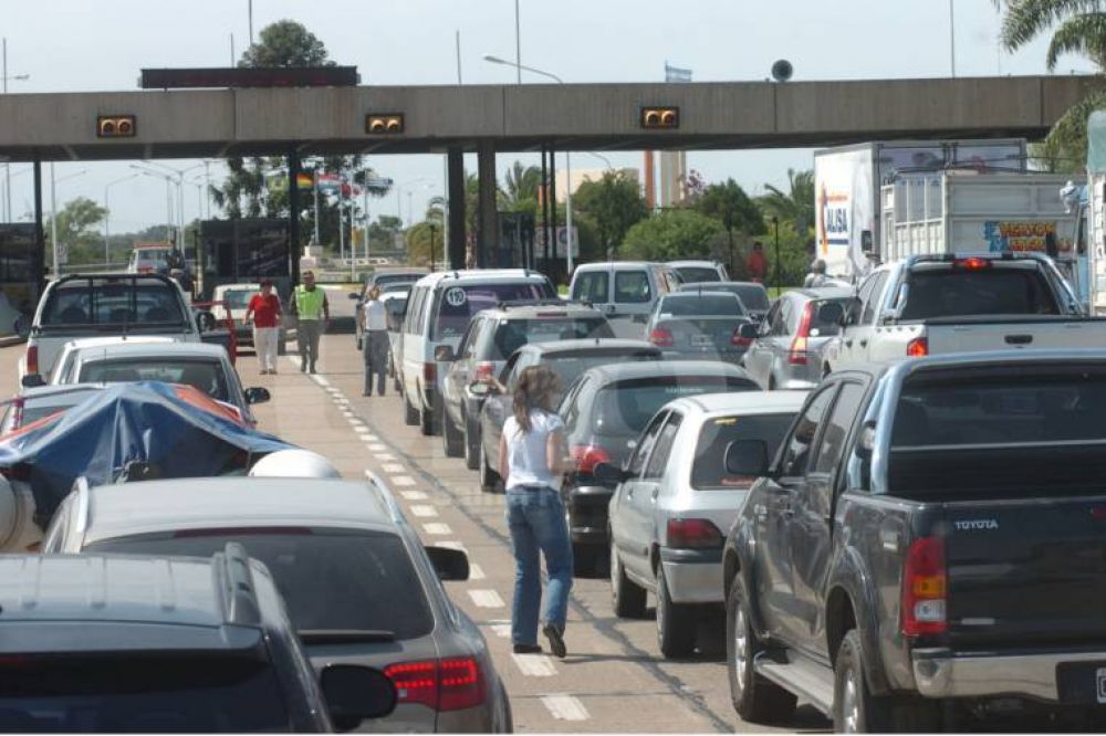Puente a Paran�: en nueve meses se conocer�n las posibles trazas
