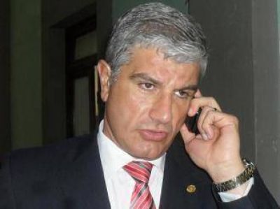 Zottos le presume a Romero: 