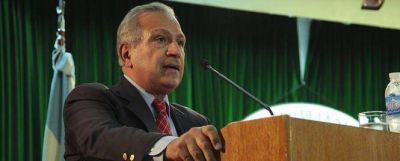 Romero fue el principal orador en seminario de Peronismo