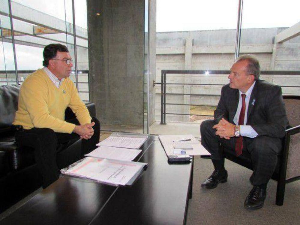 D�Onofrio recibi� al intendente de Santa Rosa