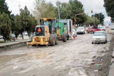 Obras p�blicas estima que para la pr�xima semana estar� habilitada una calzada en avenida Rivadavia