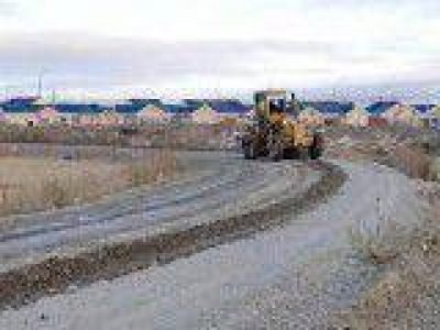 Obras P�blicas trabajan en la extensi�n de redes cloacales y refacci�n del gimnasio Rocha