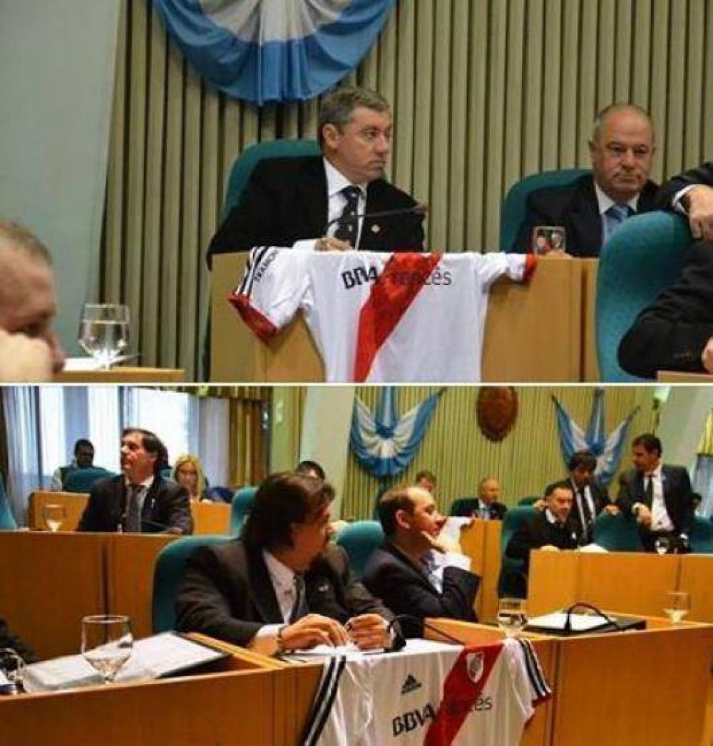 Se festej� el campeonato de River hasta en la legislatura santacruce�a