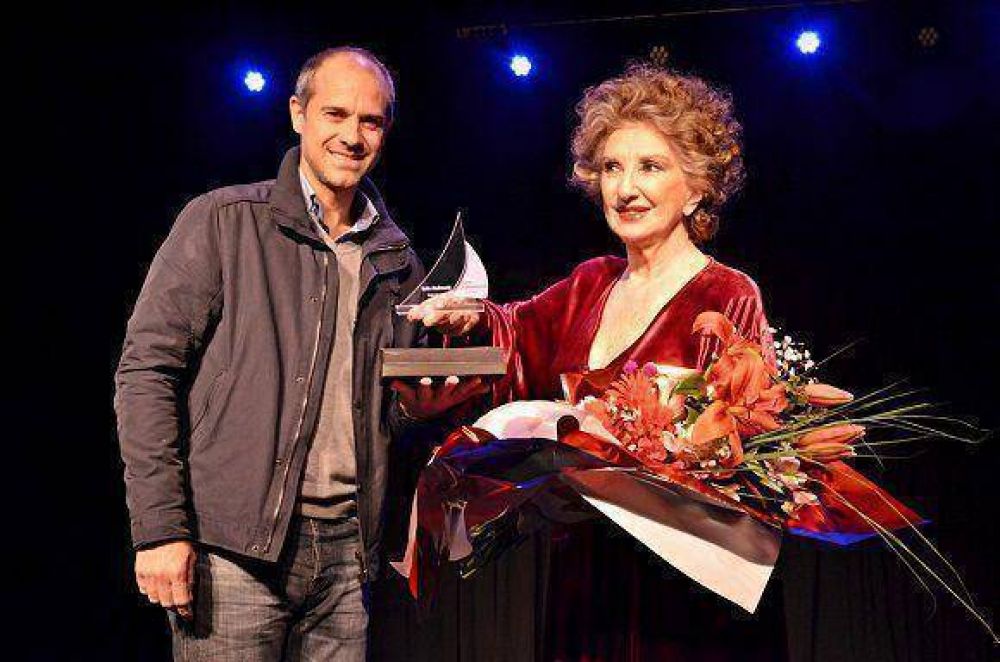 Norma Aleandro despleg� todo su talento actoral en el Teatro Martinelli
