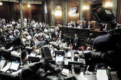 El Pro abre el debate sobre la prohibici�n a cuidacoches