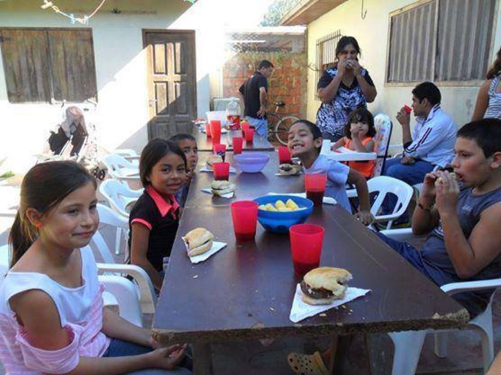 Festival a beneficio del comedor �Lucecitas�