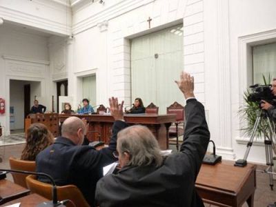 No hubo debate y la oposición rechazó la Rendición de Cuentas: el justicialista Onchalo fue el único que argumentó su voto