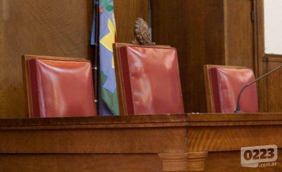 �El radicalismo tiene la obligaci�n de resolver la crisis institucional�