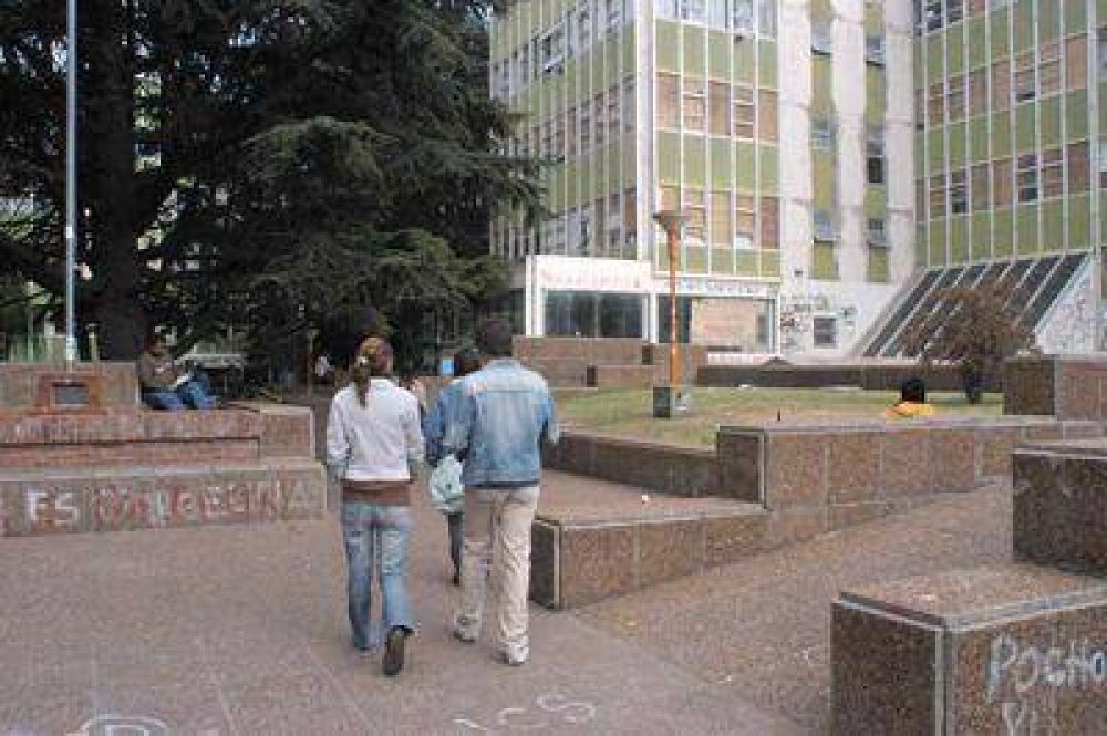 Mar del Plata no logra imponerse como una ciudad universitaria