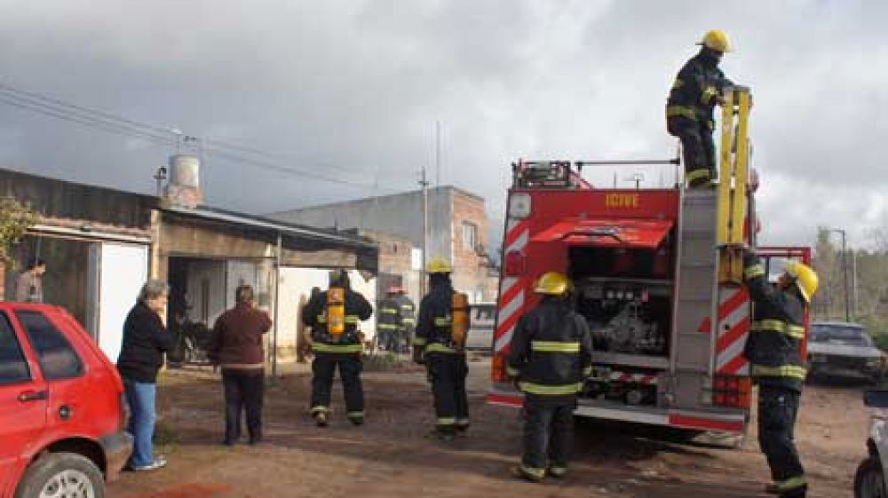 Incendio destruy� una habitaci�n 