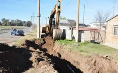Camuzzi dice que �no hay restricci�n� y el municipio pide autorizaci�n de obras