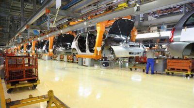 La actividad industrial registr� en abril la mayor ca�da desde enero de 2009