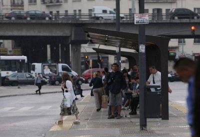 La UTA amenaza con un paro nacional de colectivos y micros