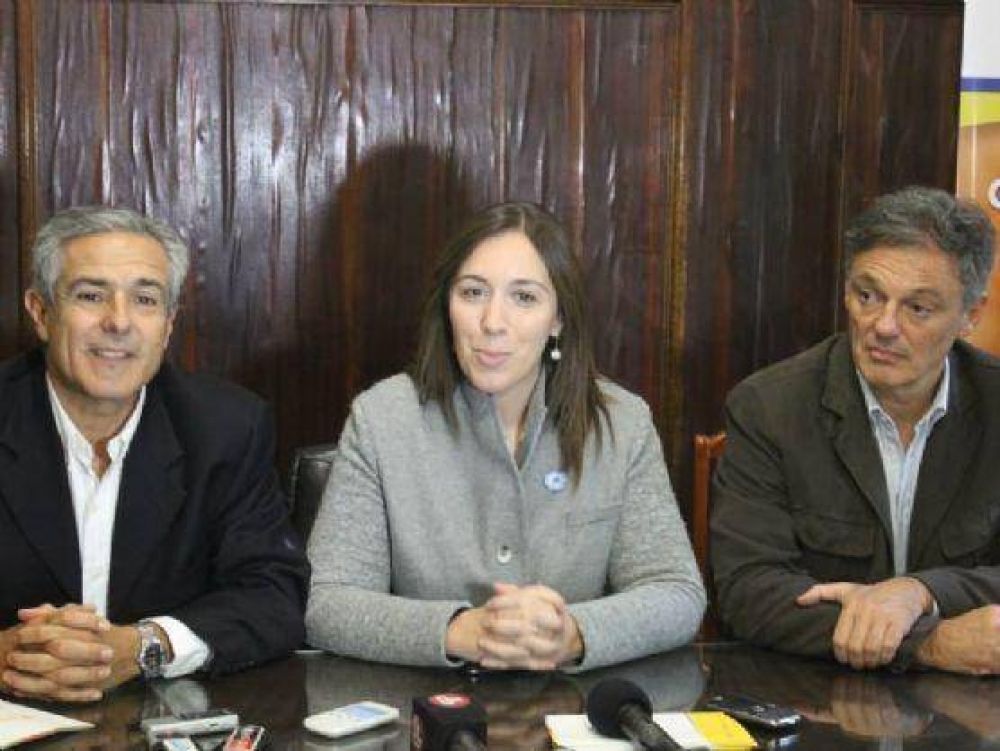 En un d�a de diversas actividades en la ciudad, Mar�a Eugenia Vidal lanz� la fundaci�n Pensar