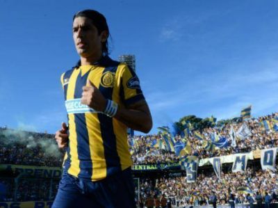 Todo encaminado para que Sebasti�n Abreu siga jugando seis meses m�s en Central