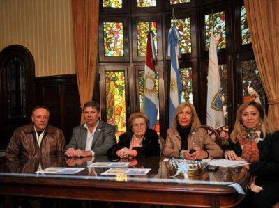 Alrededor de 8.000 personas participar�n del desfile patrio
