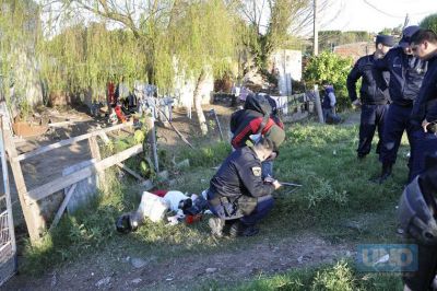 Movilizaron 50 polic�as para un operativo en la Villa 351