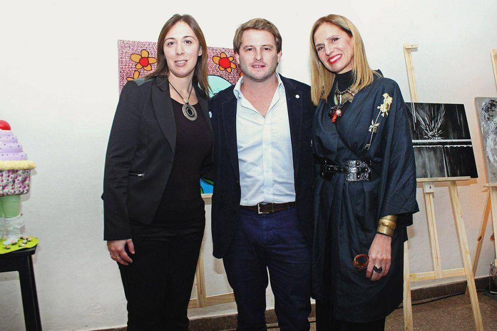 La Fundaci�n Proyectar Futuro presidida por Alex Campbell realiz� una Subasta Solidaria