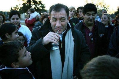 Luis Juez: "Vamos a morderle el coraz�n al poder K"